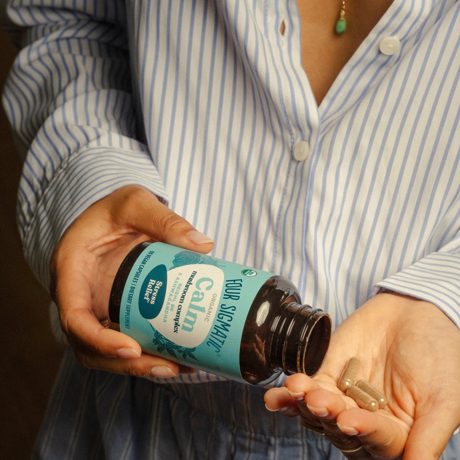 calm-capsules-i4 calm-capsule-2.jpg
