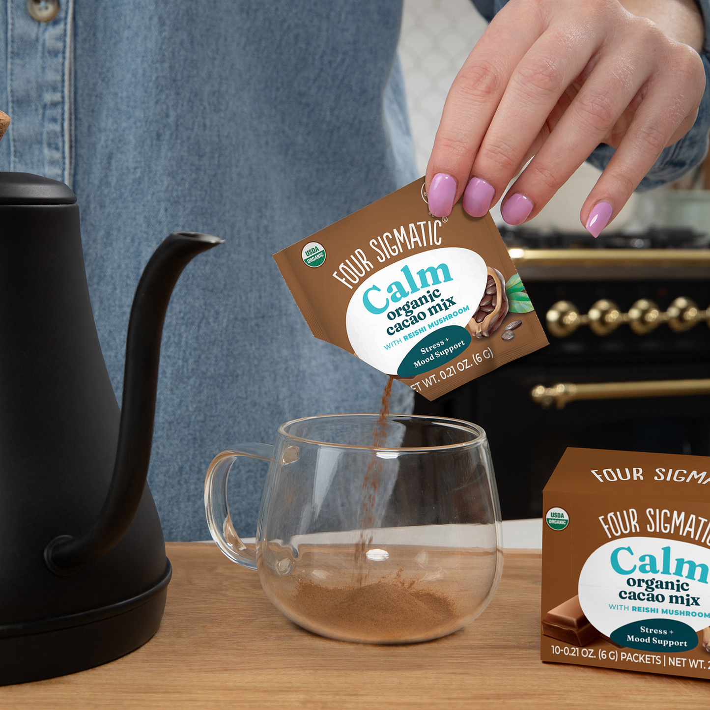 calm-cacao-packets-o2 calm-cocoa-ss-lifestyle-2026_1.png